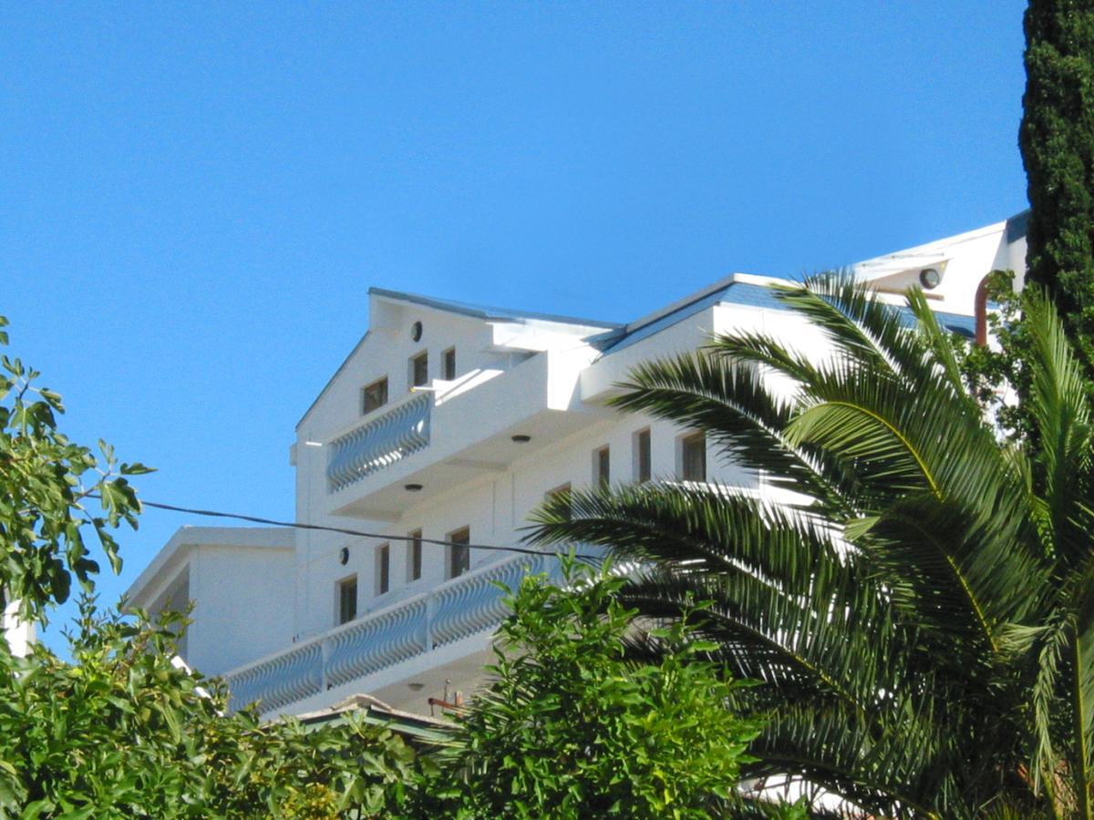 באר Hotel Adria מראה חיצוני תמונה