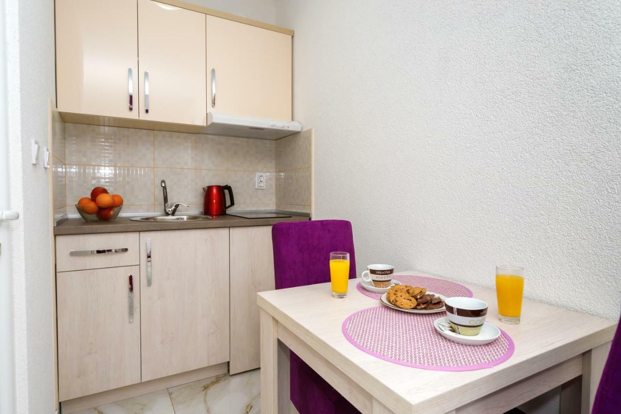 באר Hotel Adria מראה חיצוני תמונה